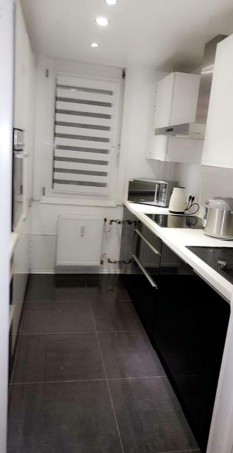 Sehr Schoene Drei Zimmer Deluex Wohnung In Sindelfingen Exterior foto